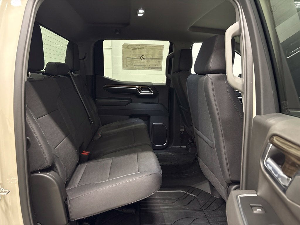 2026 Chevrolet Silverado 1500 RST Crew Cab Short Box 4WD