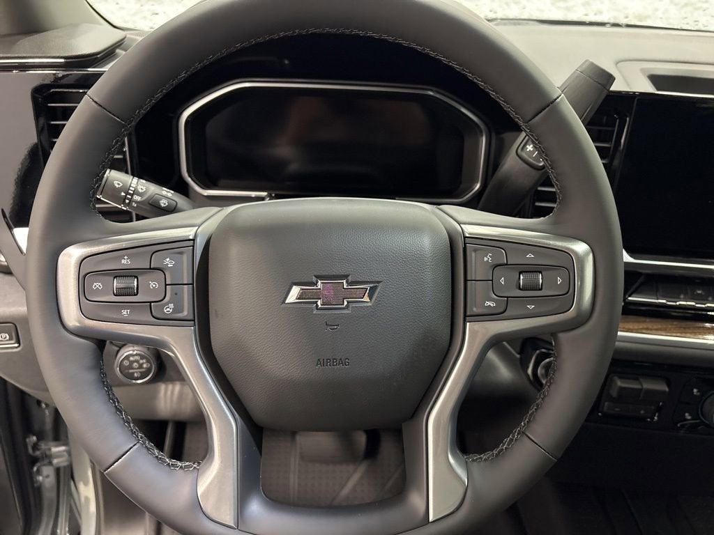 2026 Chevrolet Silverado 1500 RST Crew Cab Short Box 4WD