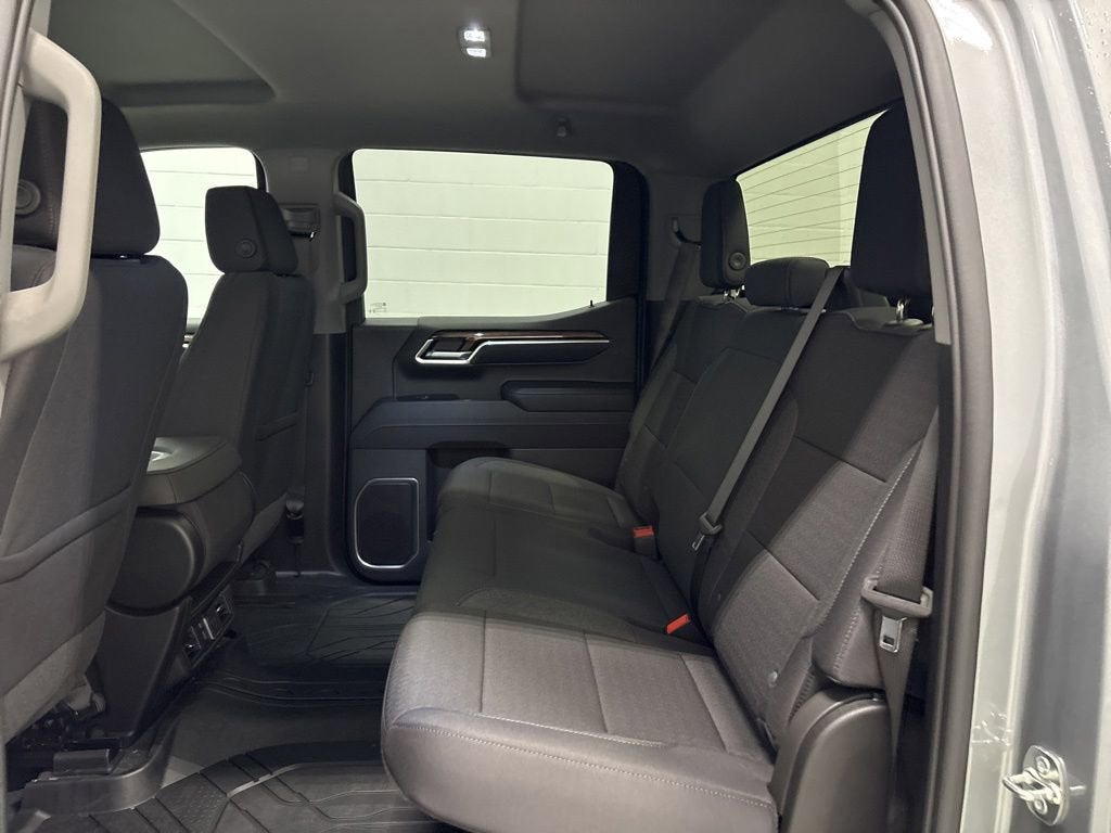 2026 Chevrolet Silverado 1500 RST Crew Cab Short Box 4WD