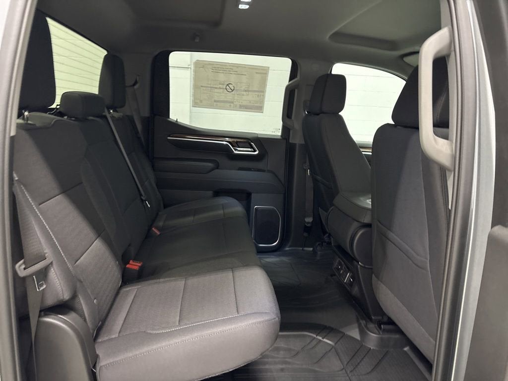 2026 Chevrolet Silverado 1500 RST Crew Cab Short Box 4WD