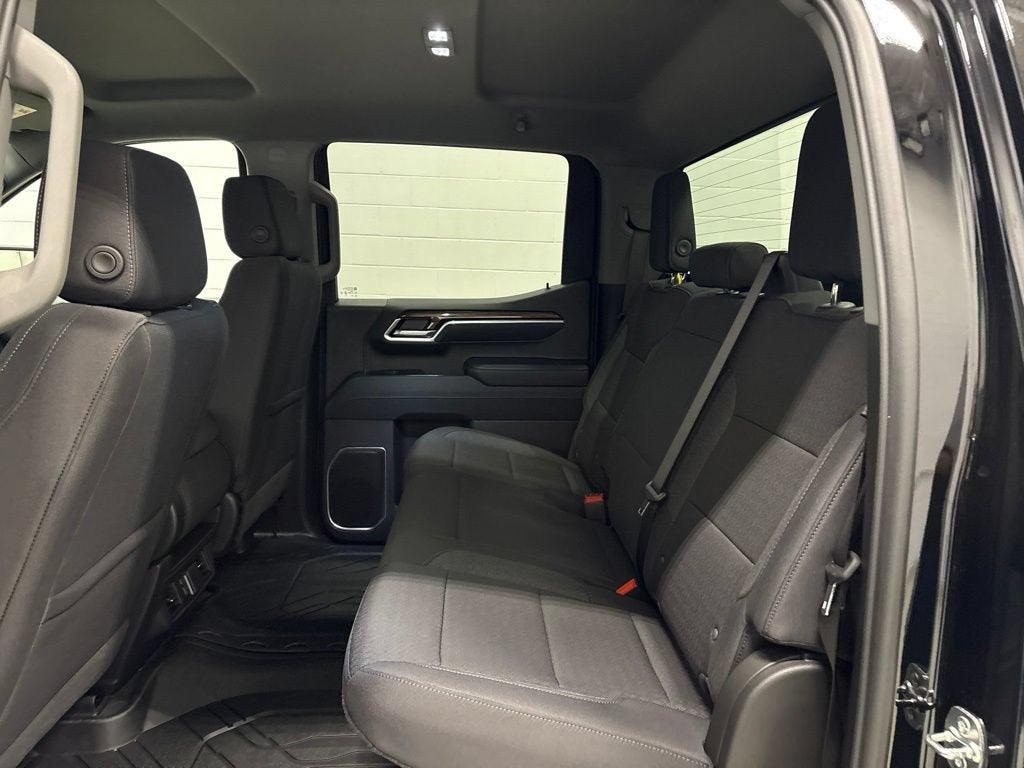 2026 Chevrolet Silverado 1500 RST Crew Cab Short Box 4WD