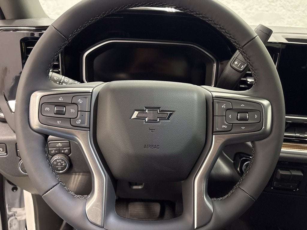 2026 Chevrolet Silverado 1500 RST Crew Cab Short Box 4WD