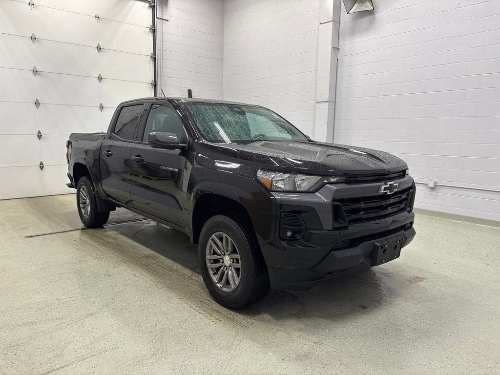 Used 2023 Chevrolet Colorado LT with VIN 1GCPTCEK5P1222944 for sale in Rogers, Minnesota