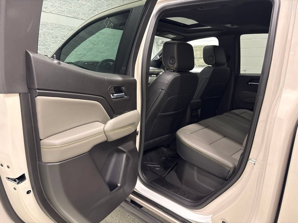 2026 Chevrolet Colorado ZR2 Crew Cab Short Box 4WD