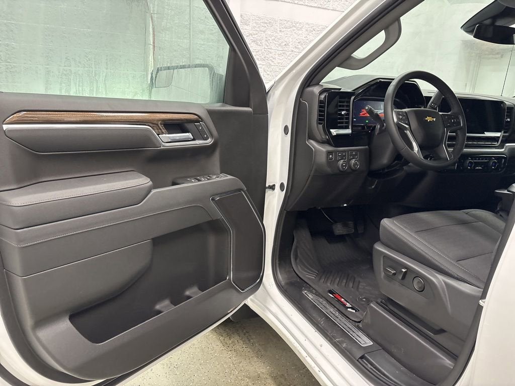 2026 Chevrolet Silverado 1500 LT Double Cab Standard Box 4WD