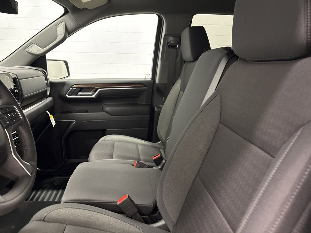 2026 Chevrolet Silverado 1500 LT (2FL) Double Cab Standard Box 4WD