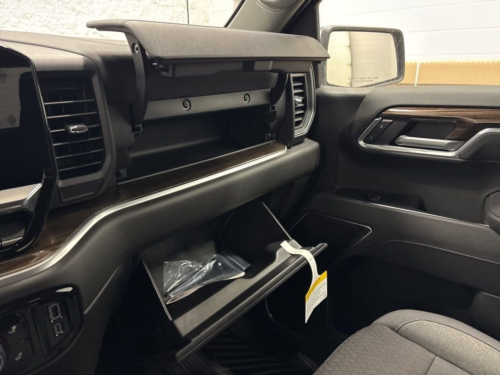 2026 Chevrolet Silverado 1500 LT (2FL) Double Cab Standard Box 4WD