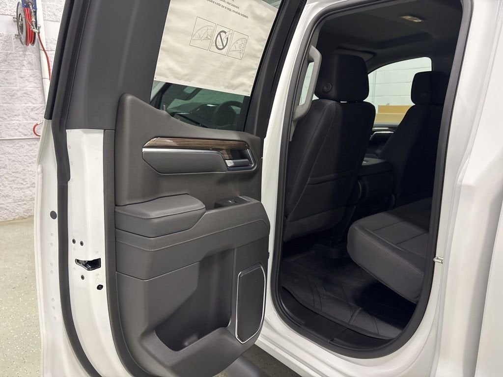 2026 Chevrolet Silverado 1500 RST Double Cab Standard Box 4WD