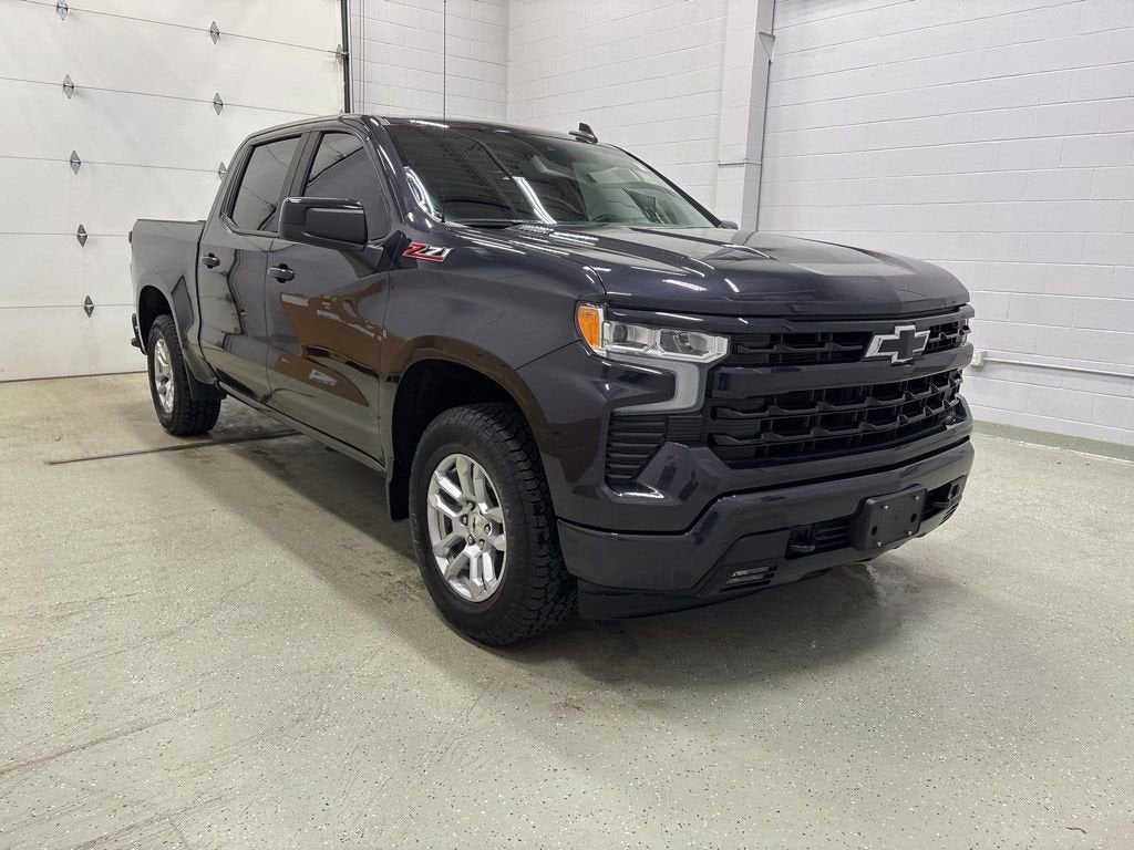 Used 2024 Chevrolet Silverado 1500 RST with VIN 1GCUDEE8XRZ180405 for sale in Rogers, Minnesota