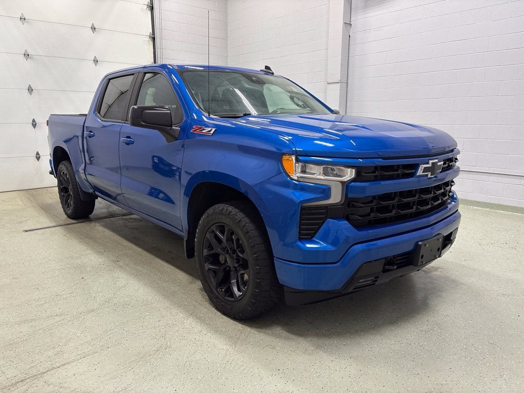 Used 2022 Chevrolet Silverado 1500 RST with VIN 1GCUDEED9NZ551450 for sale in Rogers, Minnesota