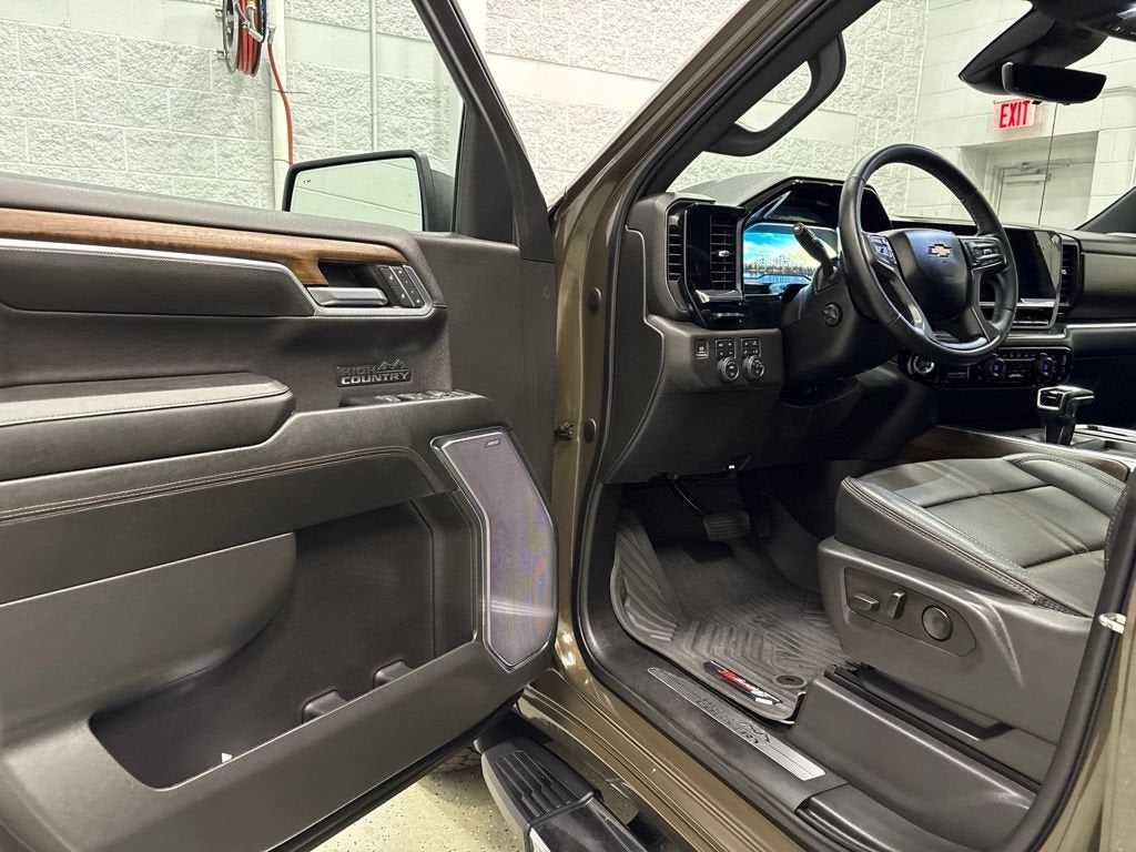 2023 Chevrolet Silverado 1500 High Country