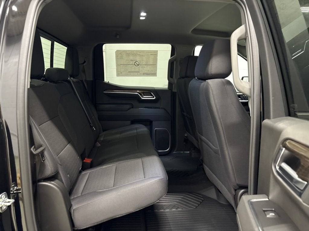 2026 Chevrolet Silverado 1500 LT Crew Cab Standard Box 4WD