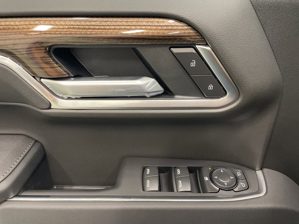 2026 Chevrolet Silverado 1500 LT Crew Cab Short Box 4WD