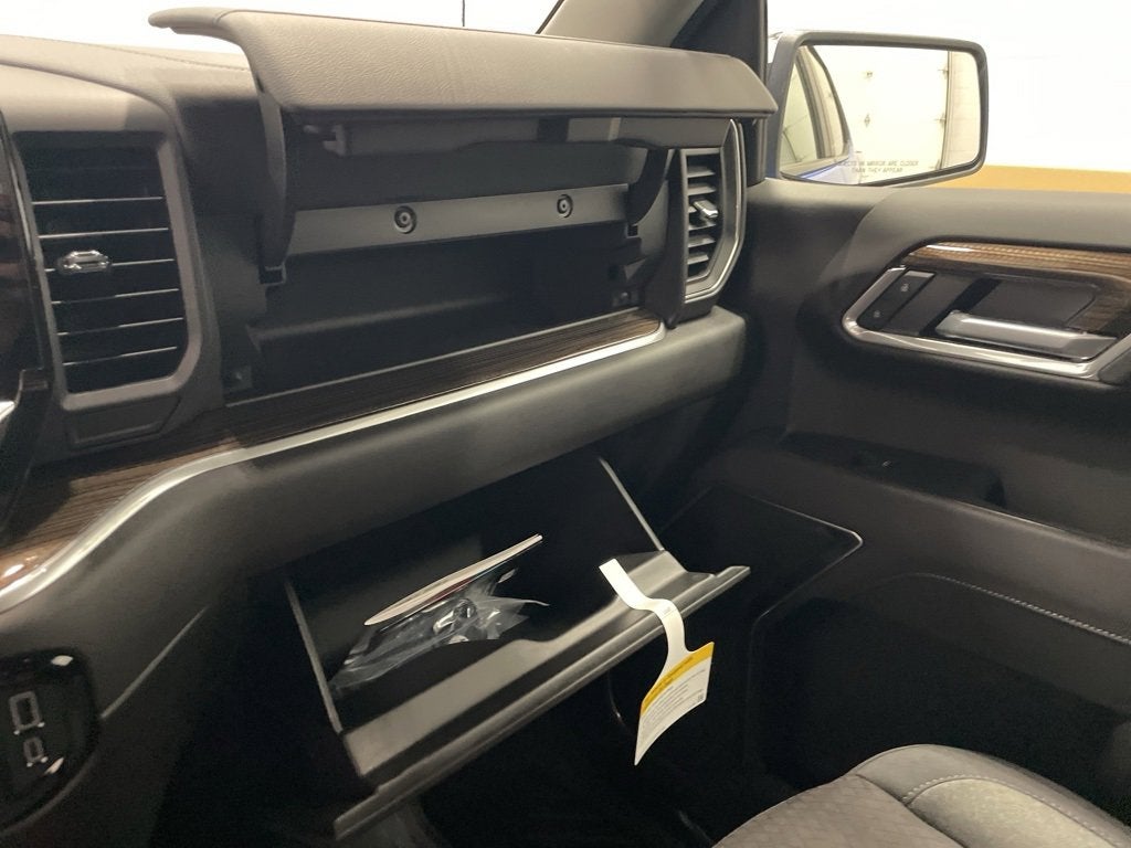 2026 Chevrolet Silverado 1500 LT Crew Cab Short Box 4WD