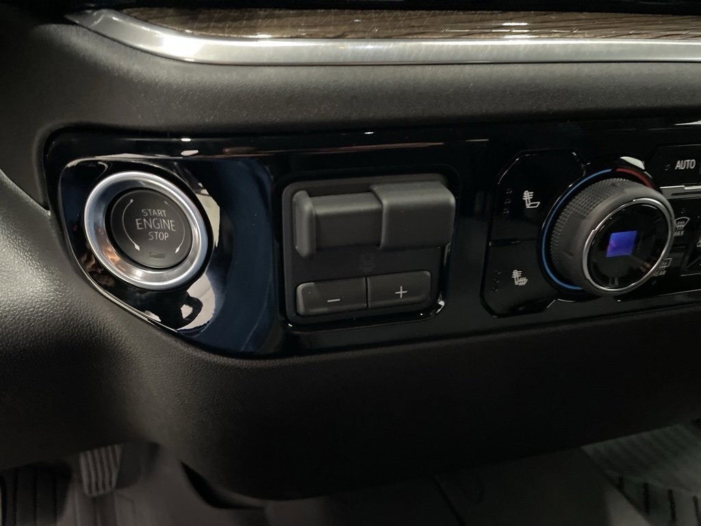 2026 Chevrolet Silverado 1500 LT Crew Cab Short Box 4WD