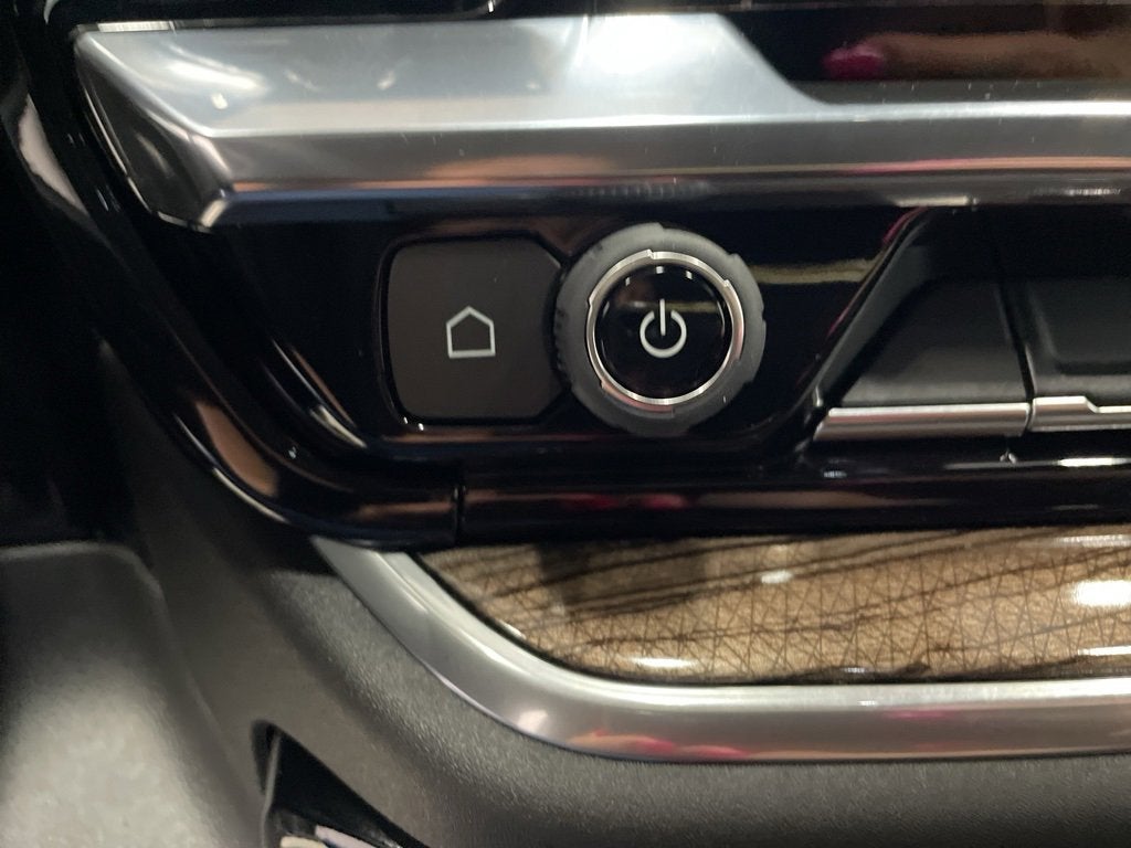 2026 Chevrolet Silverado 1500 LT Crew Cab Short Box 4WD