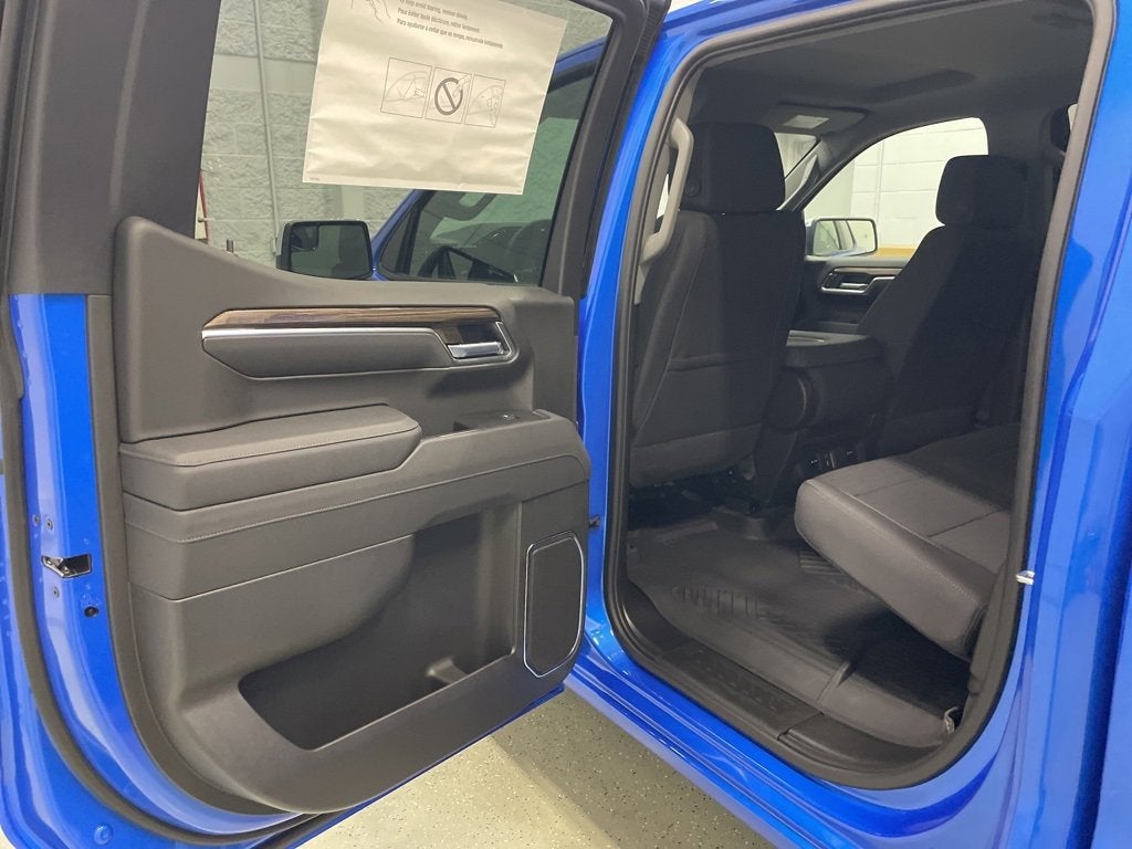 2026 Chevrolet Silverado 1500 LT Crew Cab Short Box 4WD