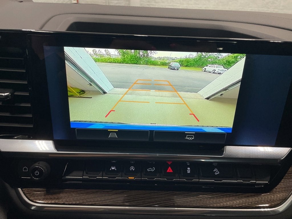 2026 Chevrolet Silverado 1500 LT Crew Cab Short Box 4WD