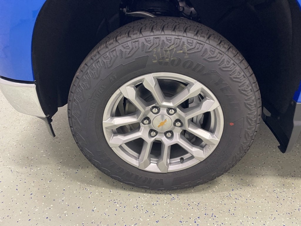 2026 Chevrolet Silverado 1500 LT Crew Cab Short Box 4WD