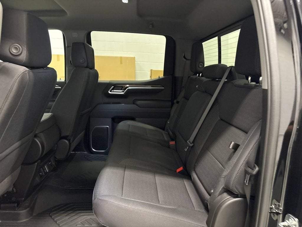 2026 Chevrolet Silverado 1500 LT Crew Cab Standard Box 4WD