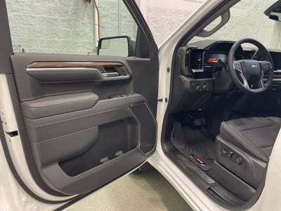 2026 Chevrolet Silverado 1500 LT Crew Cab Short Box 4WD