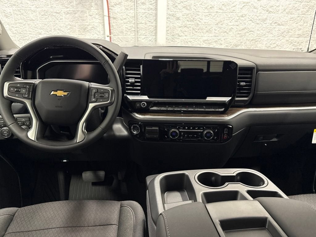 2026 Chevrolet Silverado 1500 LT Crew Cab Standard Box 4WD