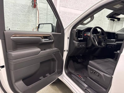 2026 Chevrolet Silverado 1500 LT Crew Cab Standard Box 4WD
