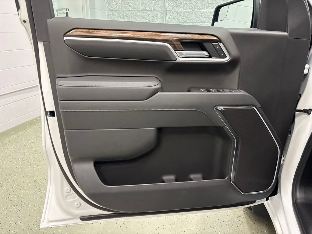 2026 Chevrolet Silverado 1500 LT Crew Cab Standard Box 4WD