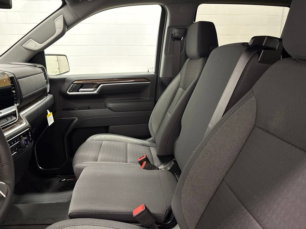 2026 Chevrolet Silverado 1500 LT Crew Cab Standard Box 4WD