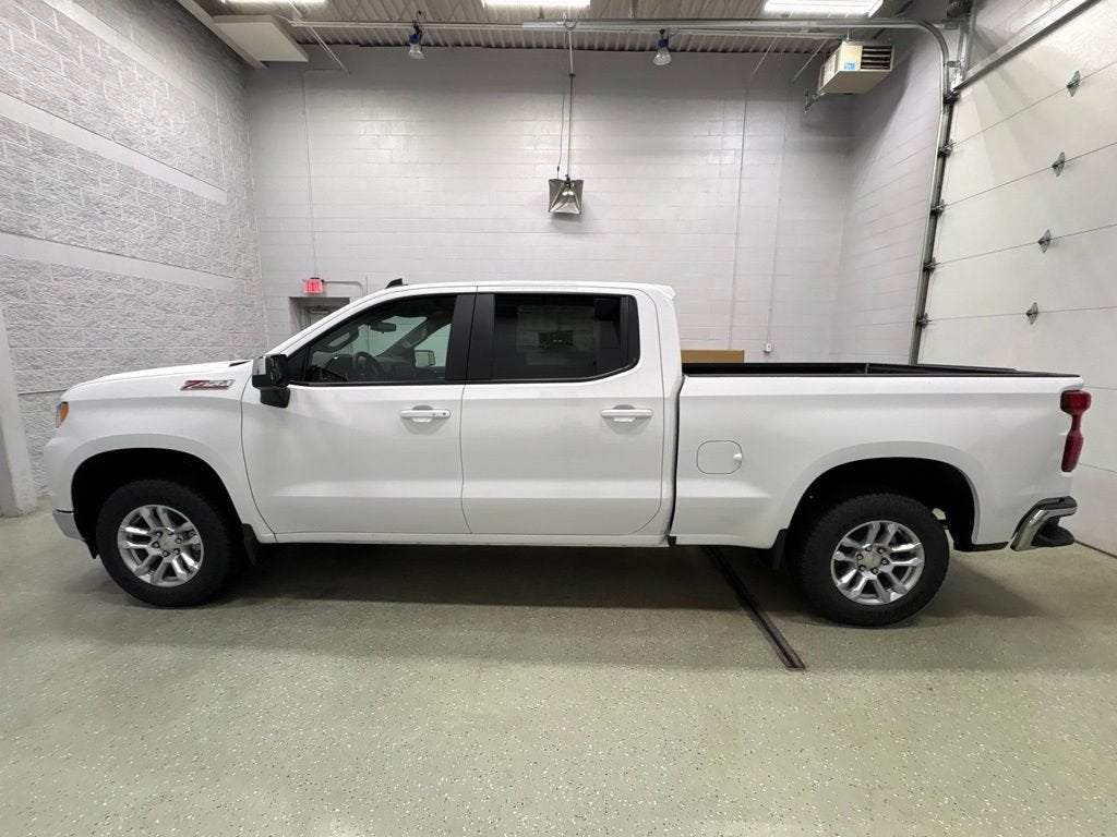 2026 Chevrolet Silverado 1500 LT Crew Cab Standard Box 4WD