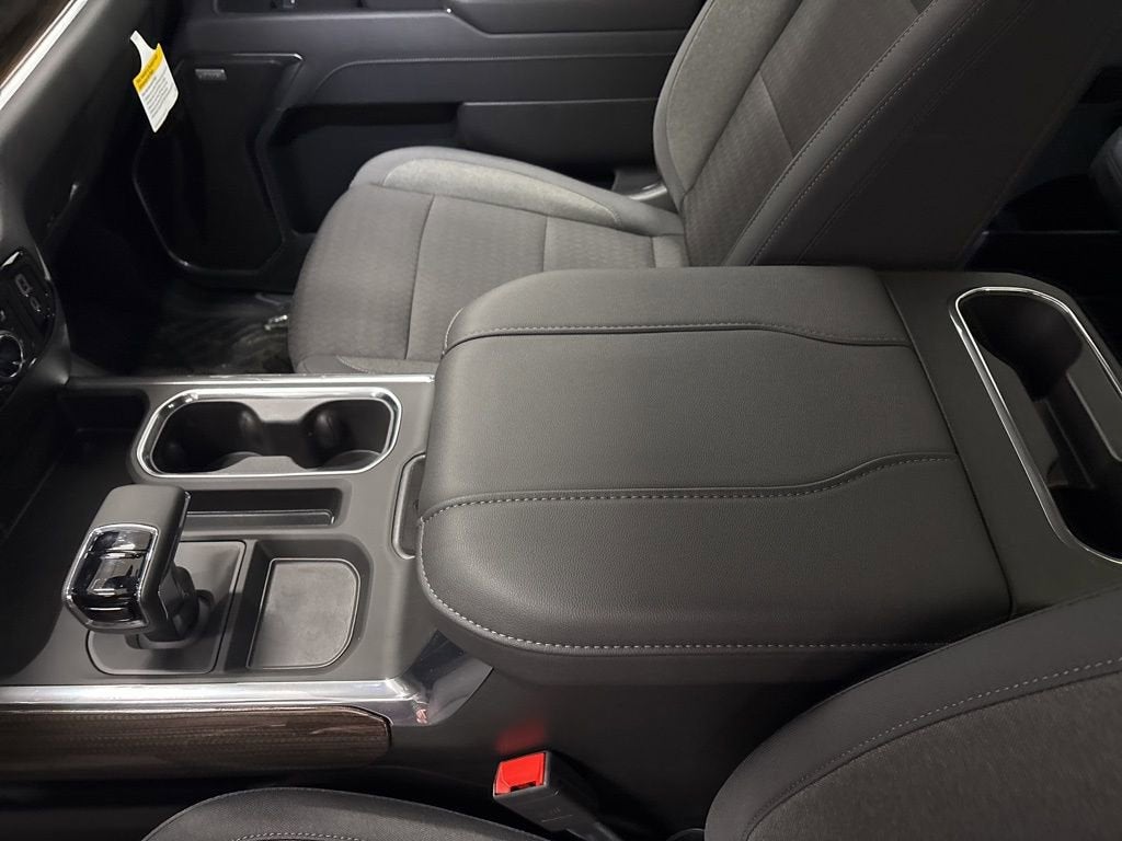 2026 Chevrolet Silverado 1500 RST Crew Cab Short Box 4WD