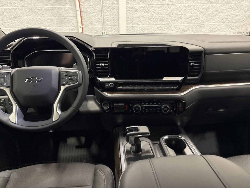 2026 Chevrolet Silverado 1500 RST Crew Cab Short Box 4WD