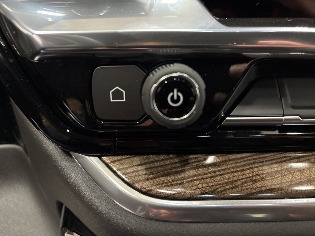 2026 Chevrolet Silverado 1500 RST Crew Cab Short Box 4WD