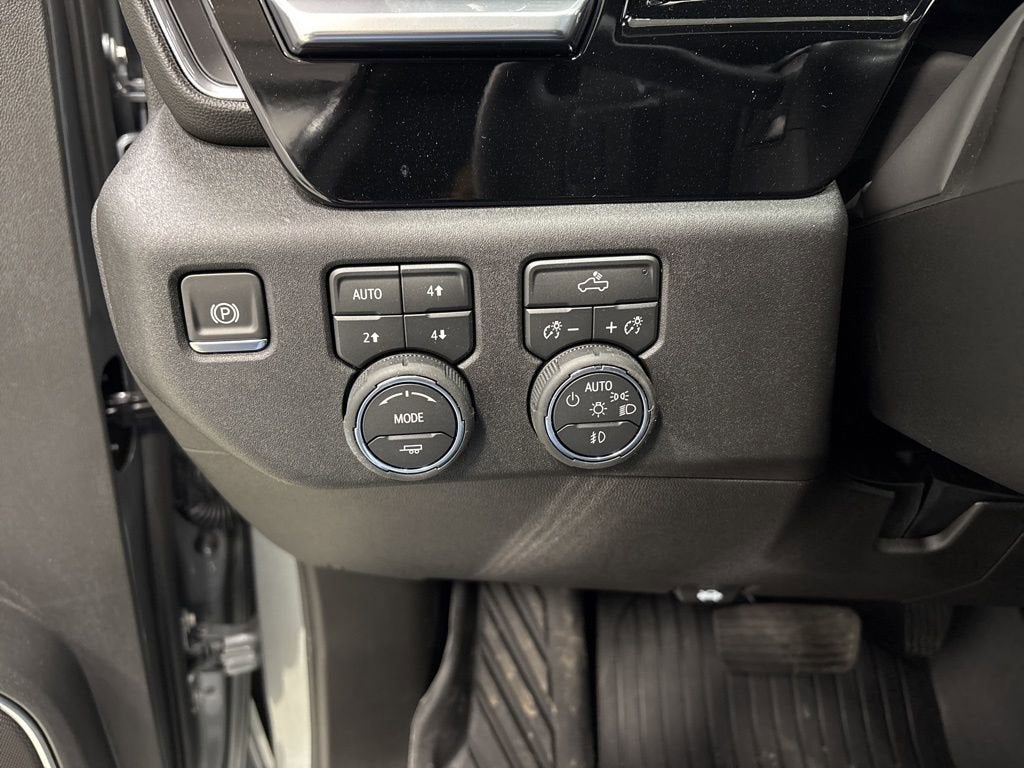 2026 Chevrolet Silverado 1500 RST Crew Cab Short Box 4WD