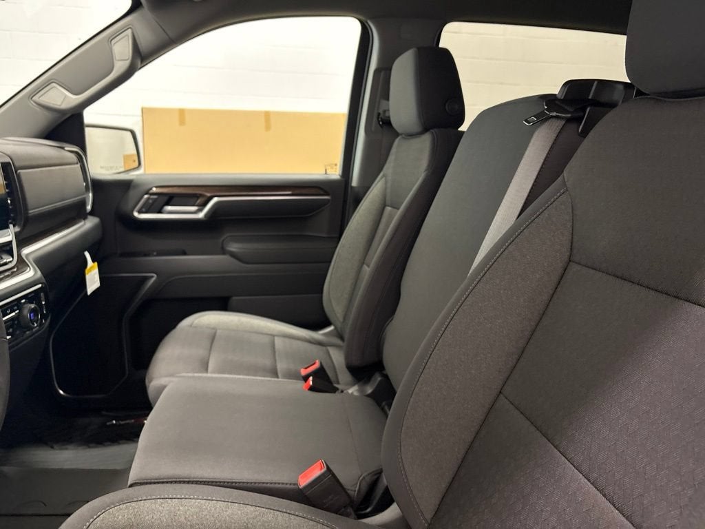 2026 Chevrolet Silverado 1500 RST Crew Cab Short Box 4WD