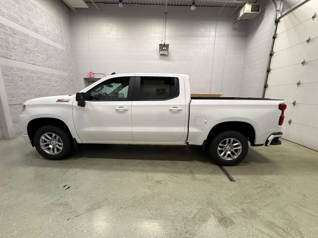 2026 Chevrolet Silverado 1500 RST Crew Cab Short Box 4WD