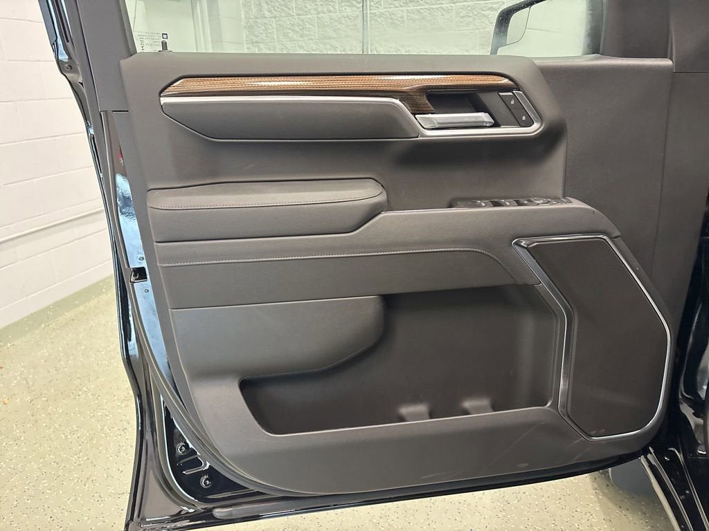 2026 Chevrolet Silverado 1500 RST Crew Cab Short Box 4WD