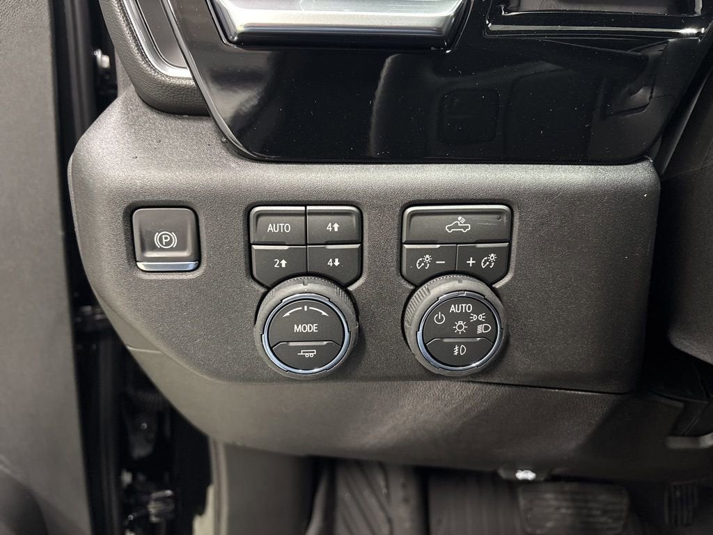 2026 Chevrolet Silverado 1500 RST Crew Cab Short Box 4WD