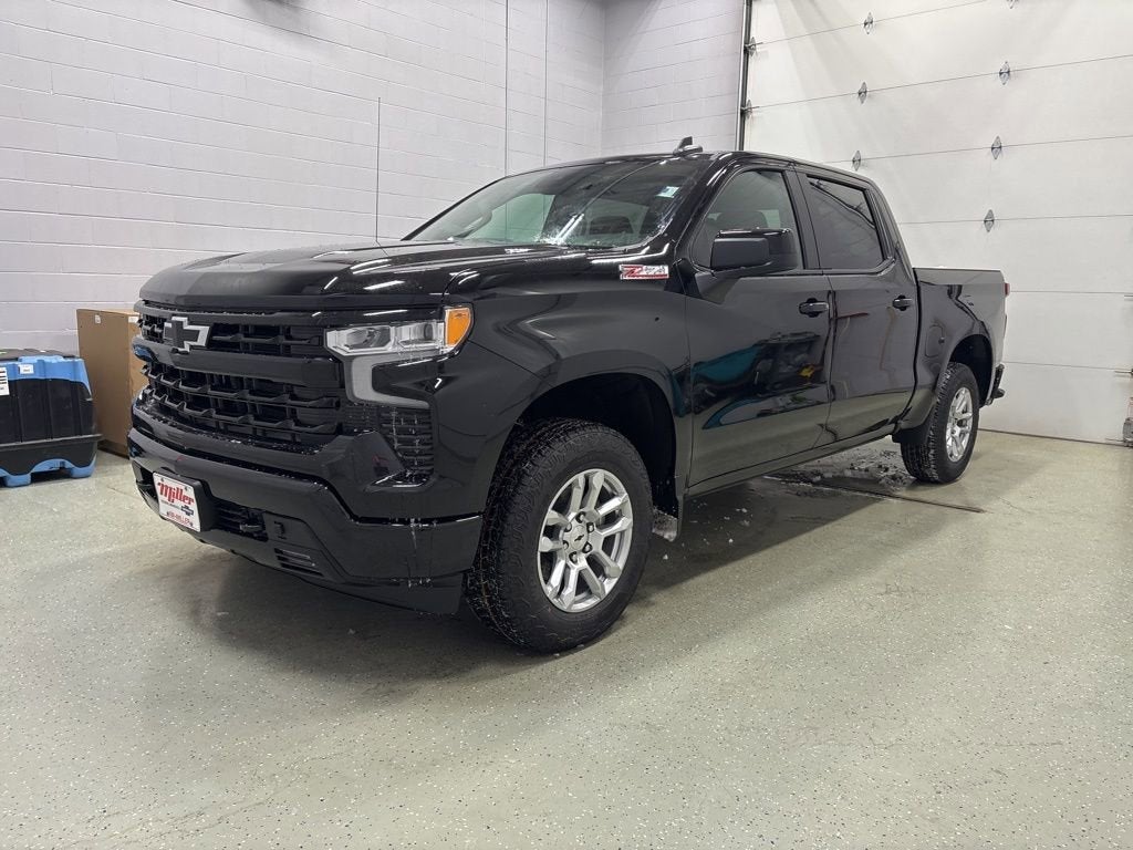 2026 Chevrolet Silverado 1500 RST Crew Cab Short Box 4WD