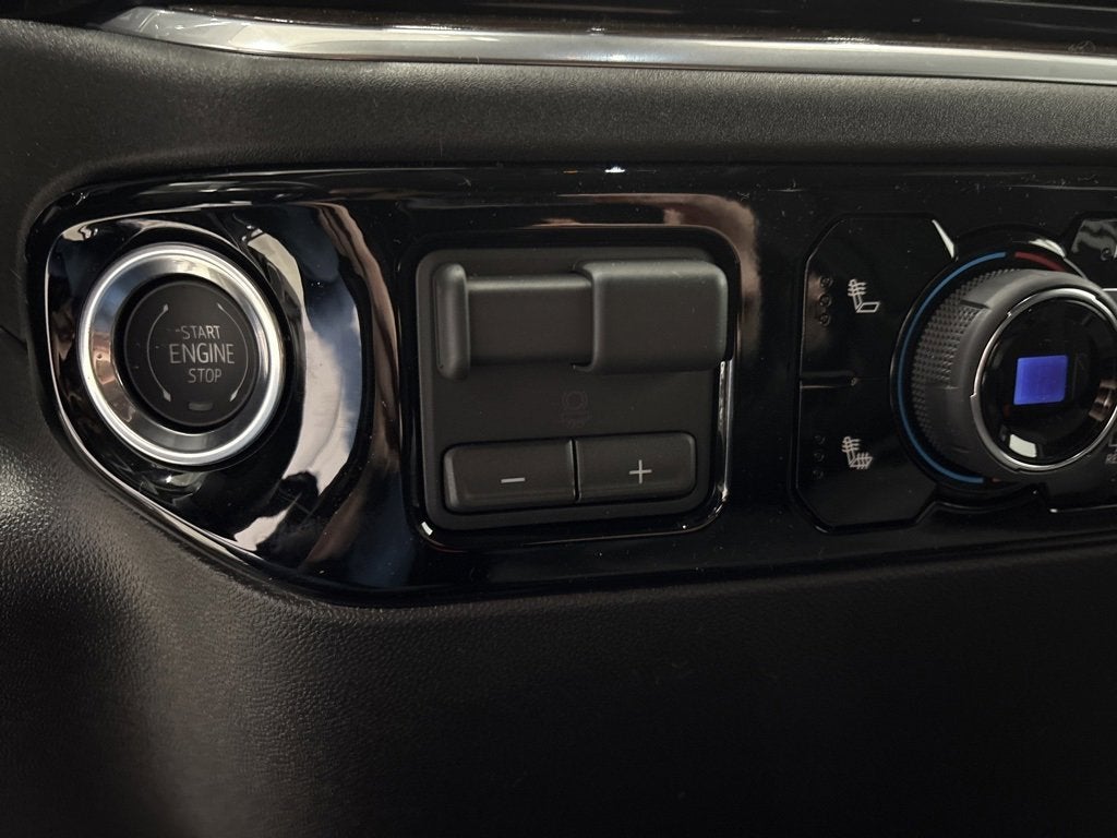 2026 Chevrolet Silverado 1500 RST Crew Cab Short Box 4WD