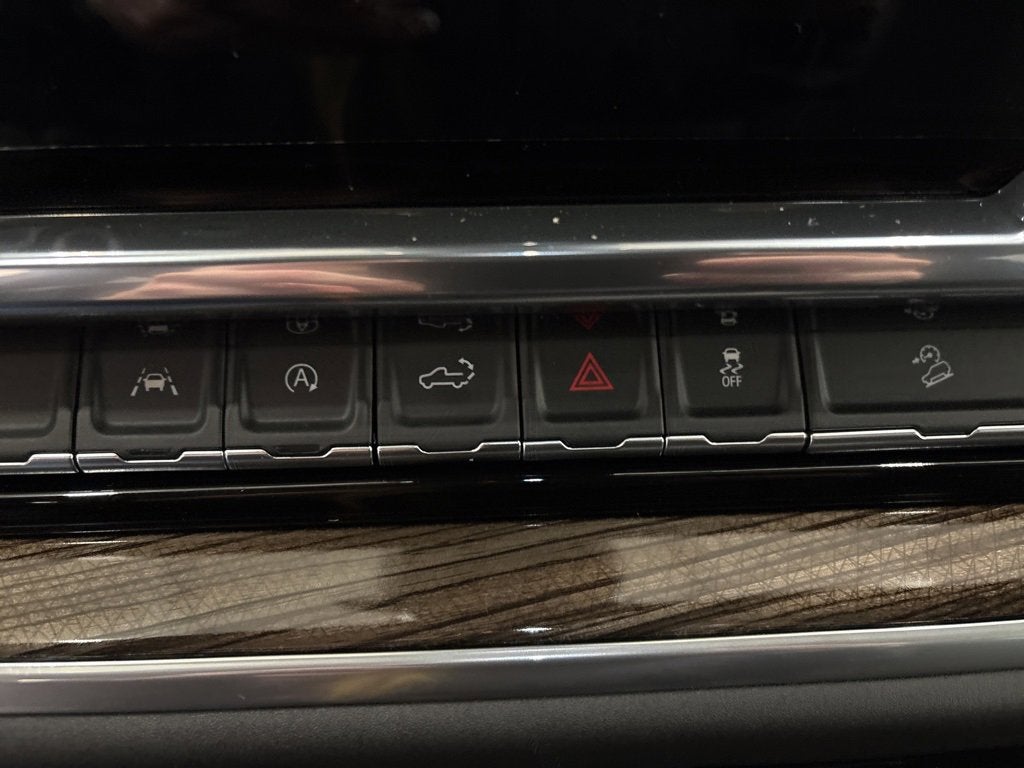 2026 Chevrolet Silverado 1500 RST Crew Cab Short Box 4WD