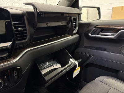 2026 Chevrolet Silverado 1500 RST Crew Cab Short Box 4WD