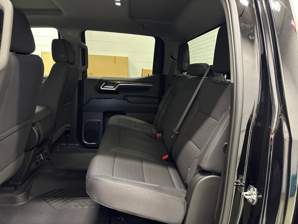 2026 Chevrolet Silverado 1500 RST Crew Cab Short Box 4WD