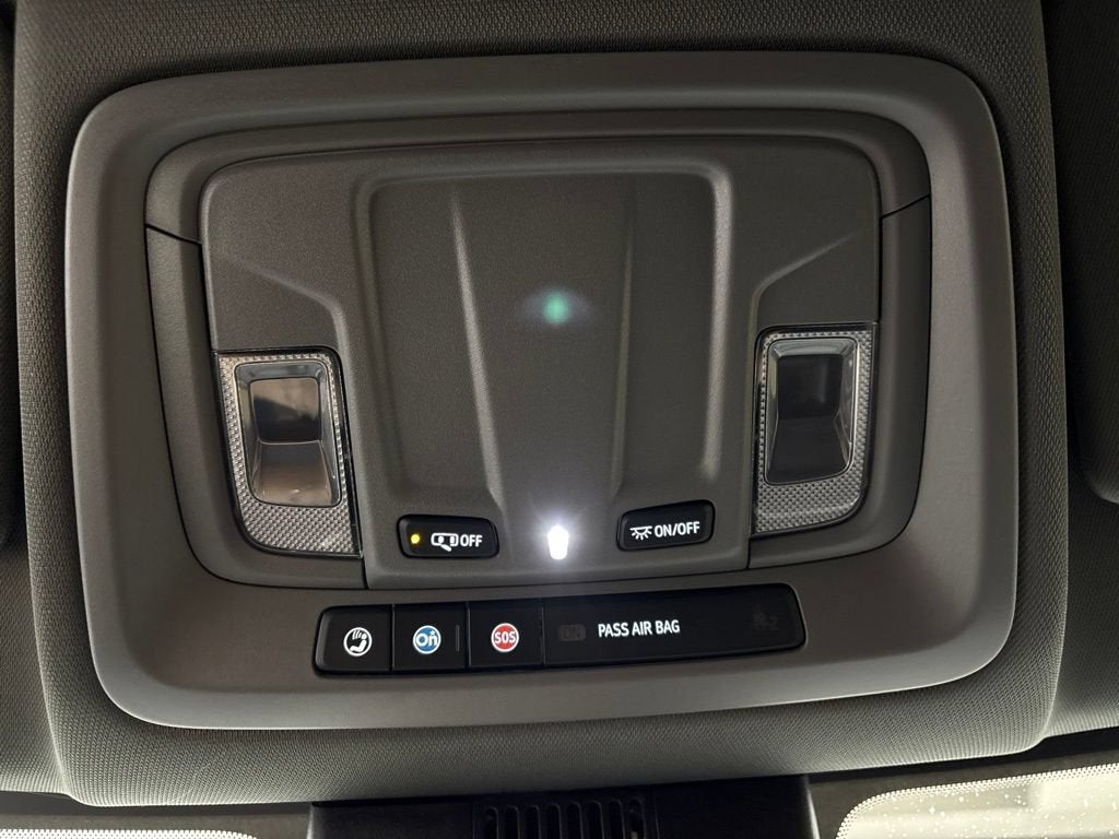 2026 Chevrolet Silverado 1500 RST Crew Cab Short Box 4WD