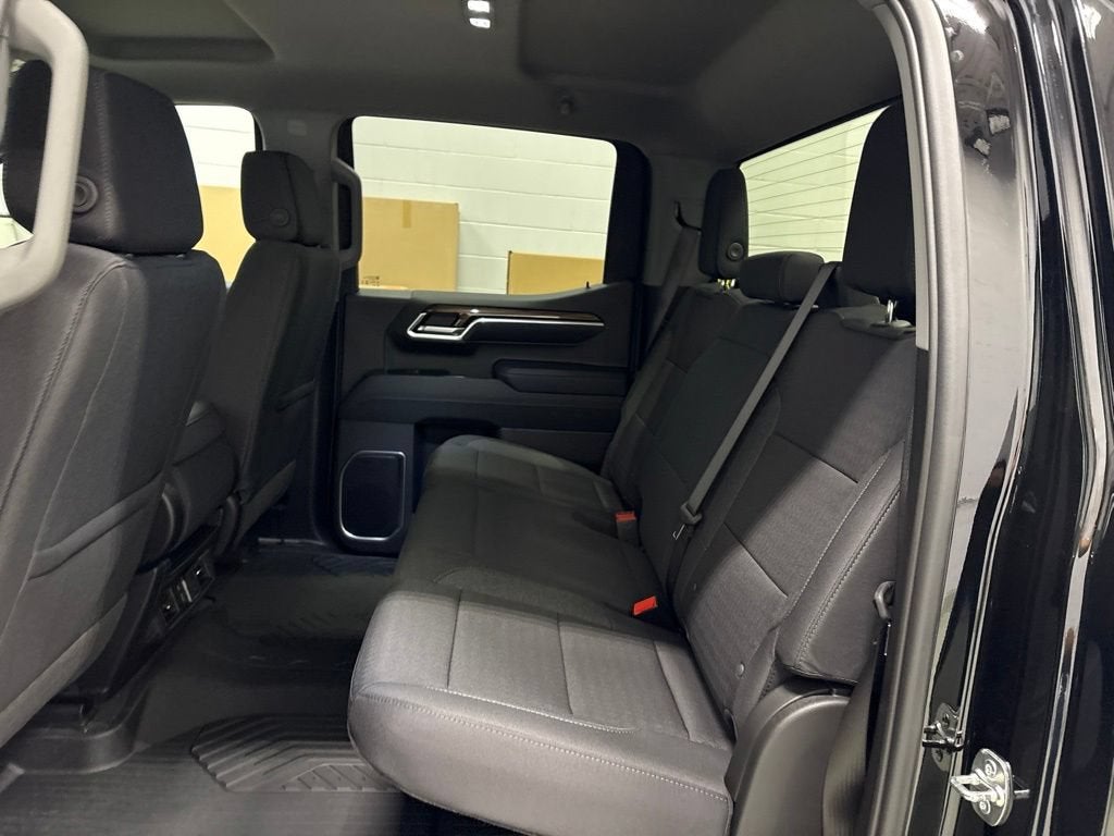 2026 Chevrolet Silverado 1500 RST Crew Cab Short Box 4WD