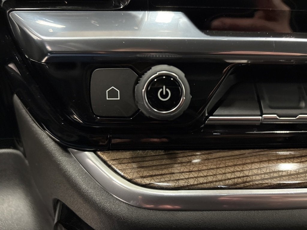 2026 Chevrolet Silverado 1500 RST Crew Cab Short Box 4WD