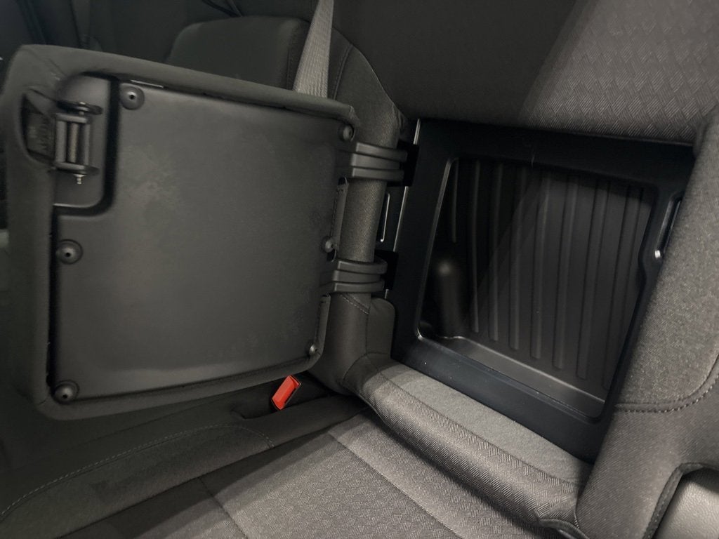 2026 Chevrolet Silverado 1500 RST Crew Cab Short Box 4WD