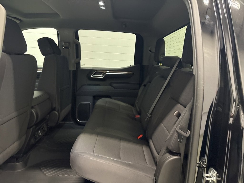 2026 Chevrolet Silverado 1500 RST Crew Cab Short Box 4WD