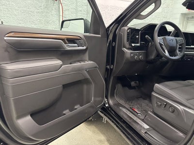 2026 Chevrolet Silverado 1500 RST Crew Cab Short Box 4WD