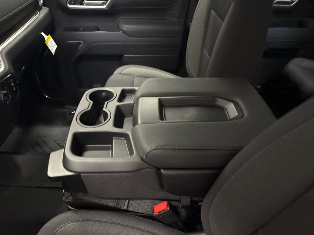 2026 Chevrolet Silverado 1500 RST Crew Cab Short Box 4WD